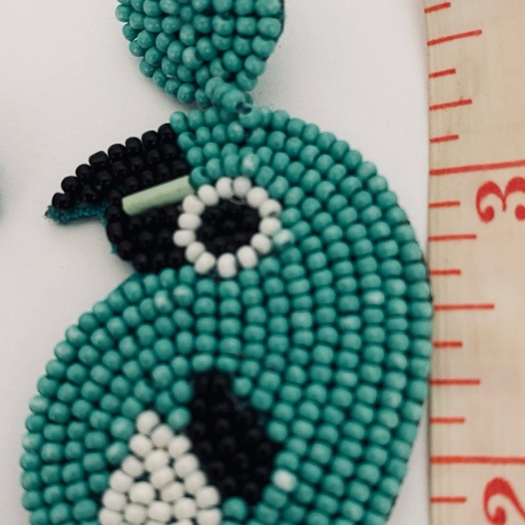 🛍️Fun Beaded Parrot Dandle Earrings. Perfect for Summer! - Picture 6 of 6